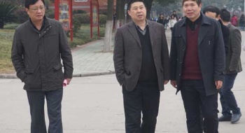 副市长柯昌军一行视察我校开学工作