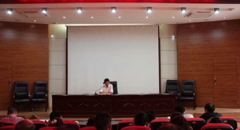 东宝中学举行五月高考备考工作会