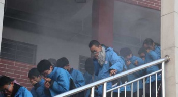 我校举行冬季消防安全紧急疏散演练