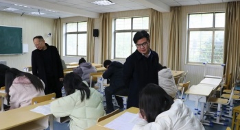 考场同竞技 青蓝共成长——荆门市东宝中学师生同考共赴春之约